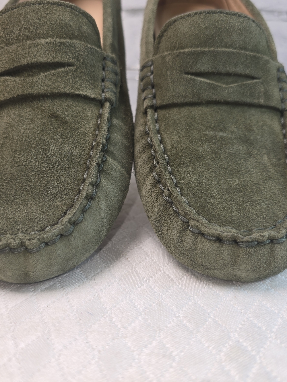 FLAG LTD OLIVE GREEN SUEDE PENNY LOAFERS DRIVING SHOE WOMENS SIZE 6.5 - Picture 5 of 11